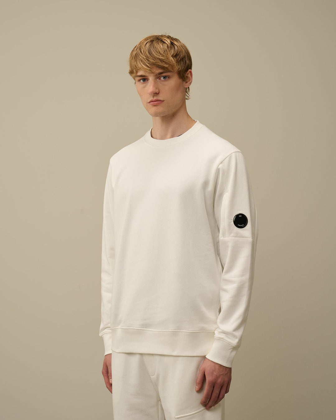 C. P. COMPANY : Diagonal Raised Fleece Crew Neck Lens Sweatshirt blanc - Lothaire