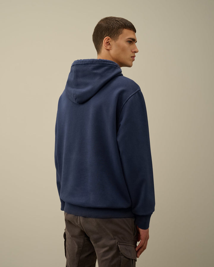 C.P. COMPANY : Brushed and Emerized Diagonal Fleece Lens Hooded Sweatshirt bleu - Lothaire