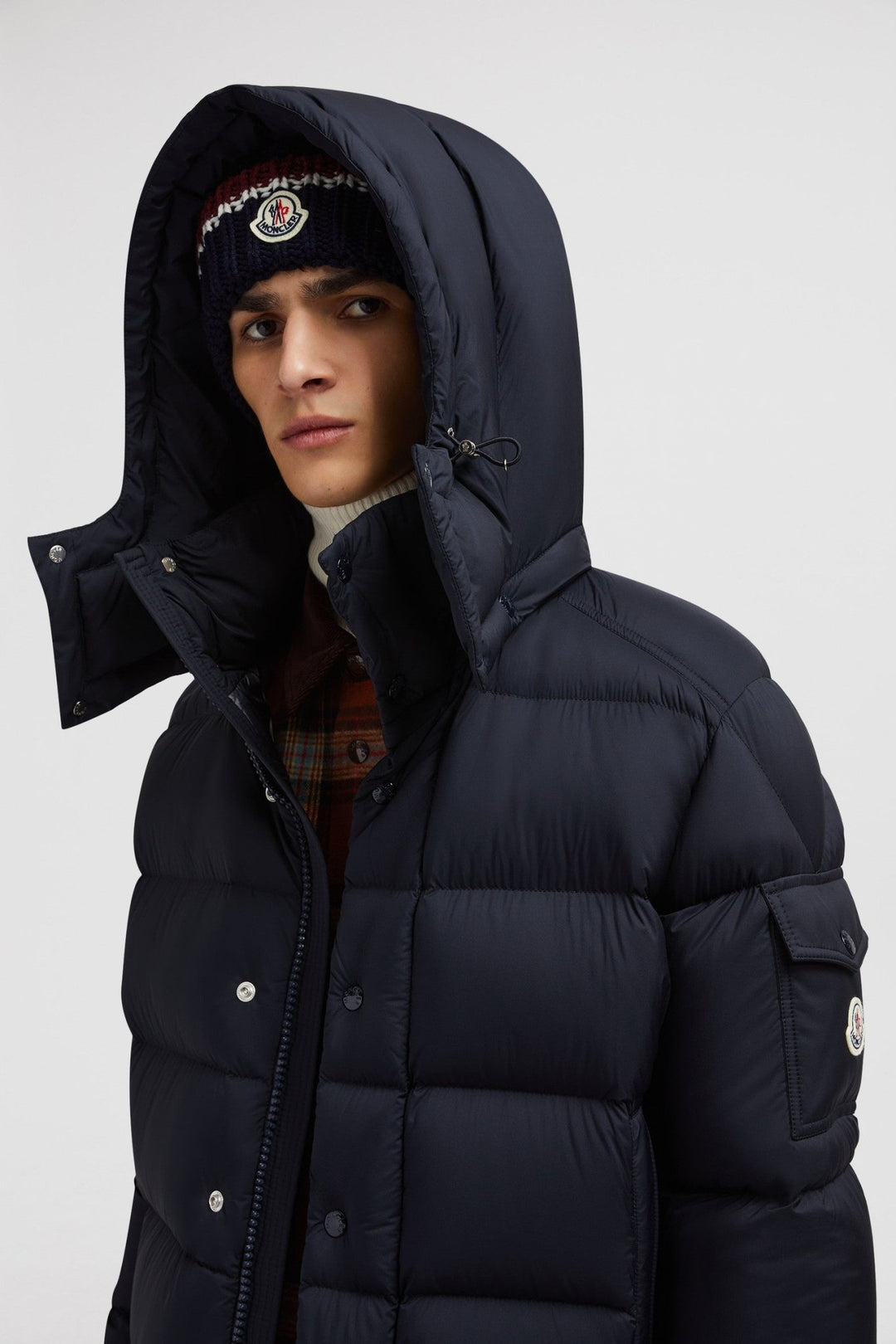 MONCLER - DOUDOUNE COURTE À CAPUCHE VEZERE Marine - Lothaire