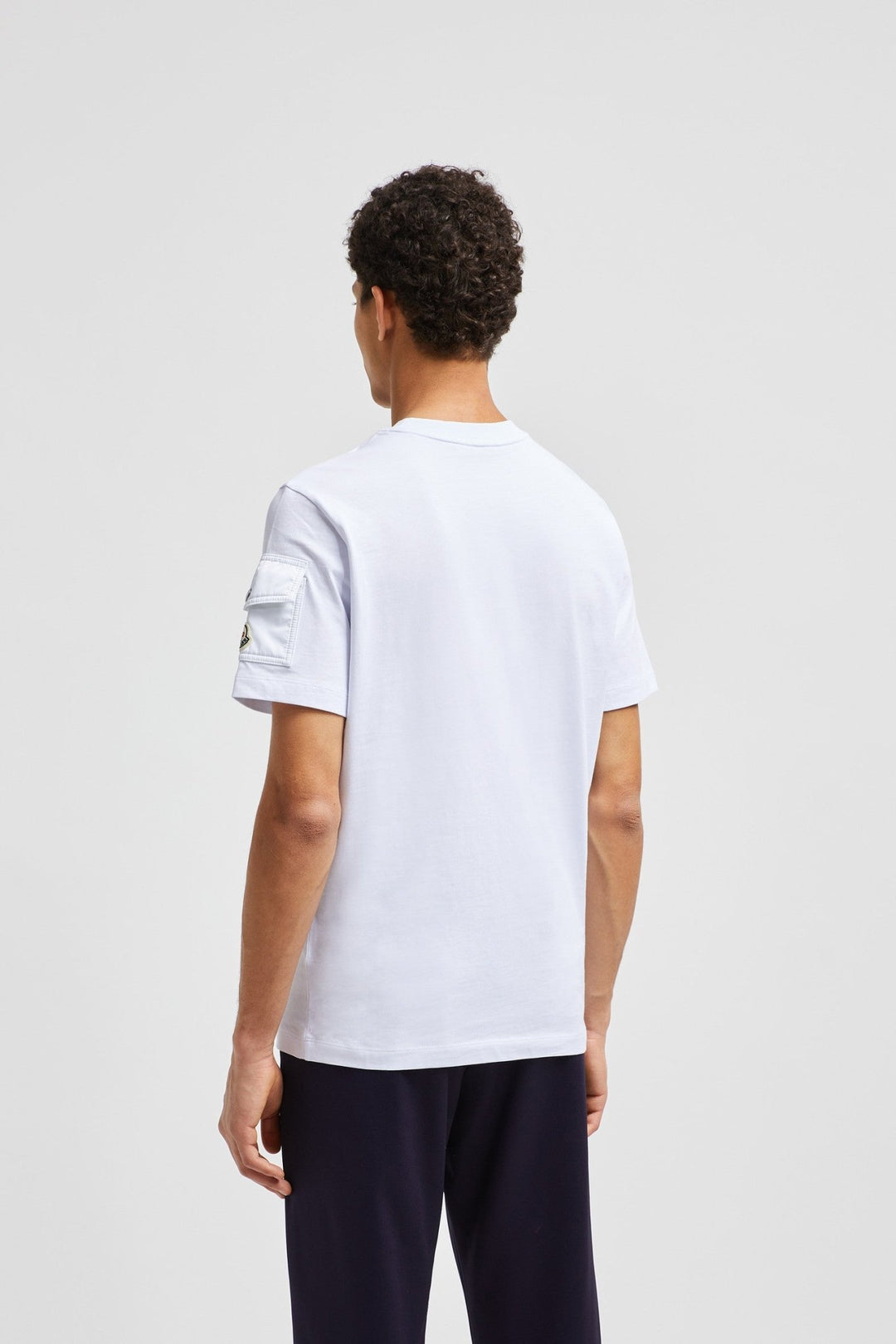 Moncler - T Shirt white poche sur épaule - Lothaire