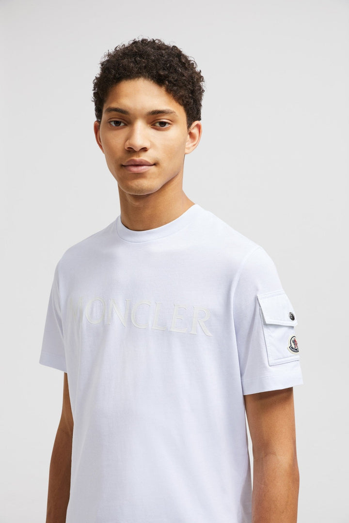 Moncler - T Shirt white poche sur épaule - Lothaire