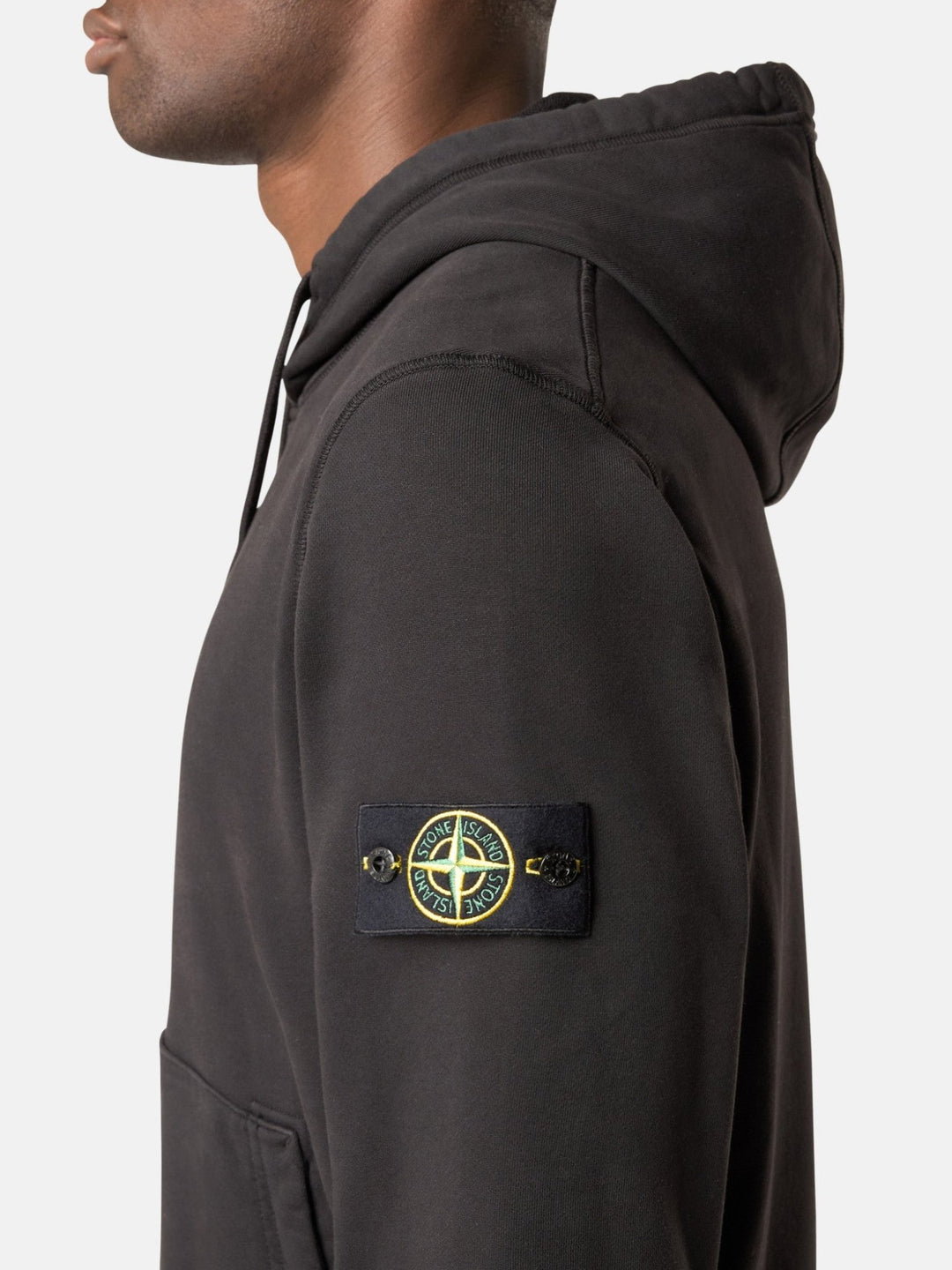 STONE ISLAND - Sweat-shirt à poches doté d’une capuche à cordon de serrage Noir - Lothaire