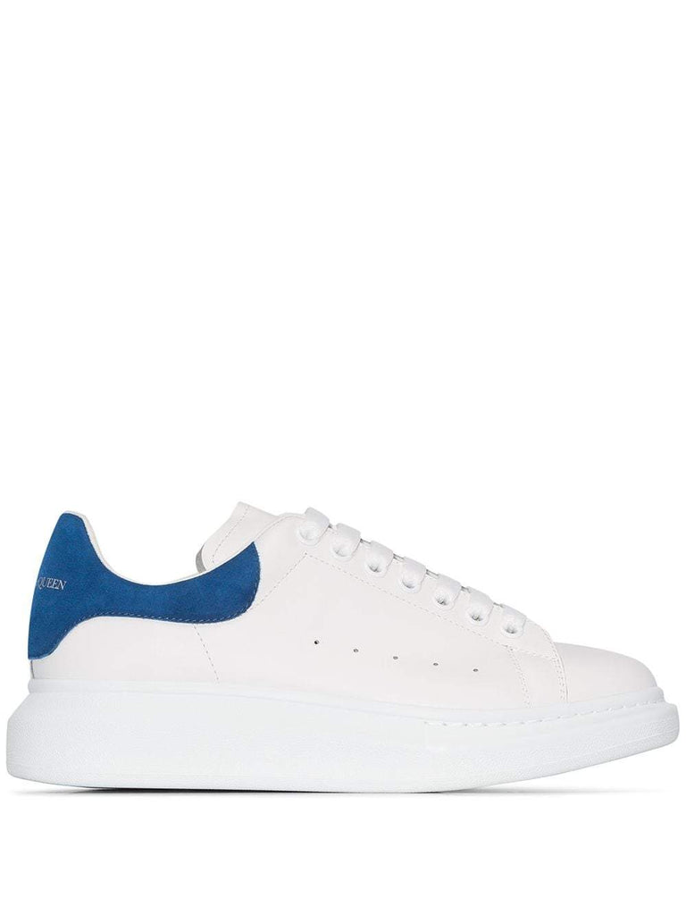 Alexander McQueen Baskets Oversized blanc bleu Lothaire