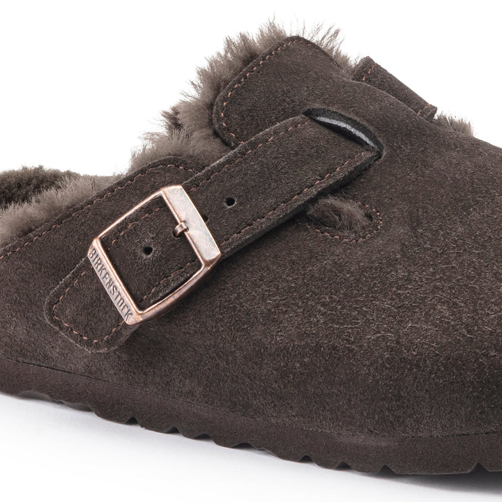 Birkenstock Sabots Boston fourrure agneau Mocha - Lothaire boutiques